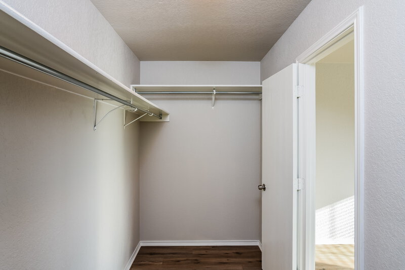 1,770/Mo, 6502 Rosewood Crst San Antonio, TX 78238 Walk In Closet View
