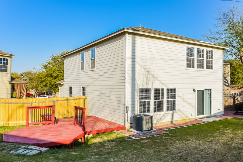 1,770/Mo, 6502 Rosewood Crst San Antonio, TX 78238 Rear View