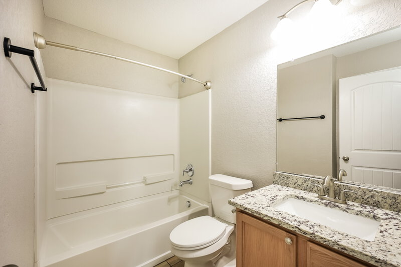 1,440/Mo, 4530 Wrangler Run San Antonio, TX 78223 Bathroom View