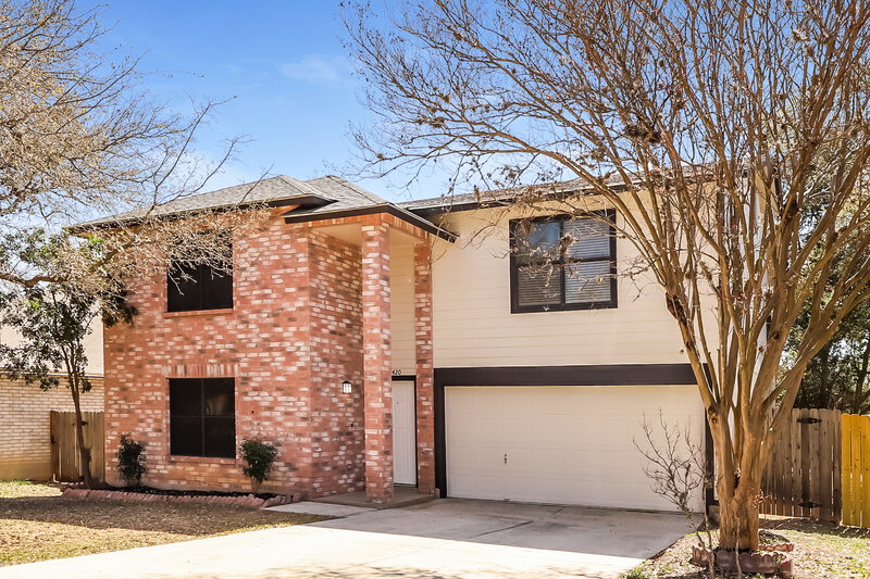 2,315/Mo, 10420 Arbor Blf San Antonio, TX 78240 Front View