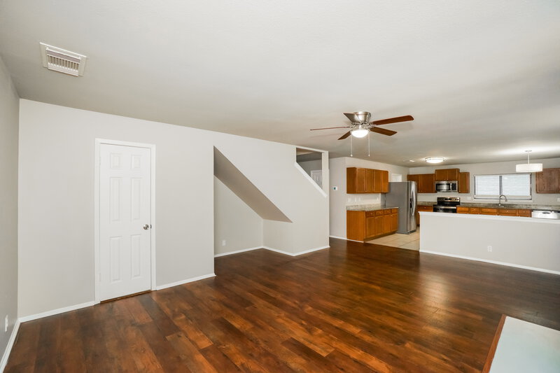 2,180/Mo, 10420 Arbor Blf San Antonio, TX 78240 Living Room View 2