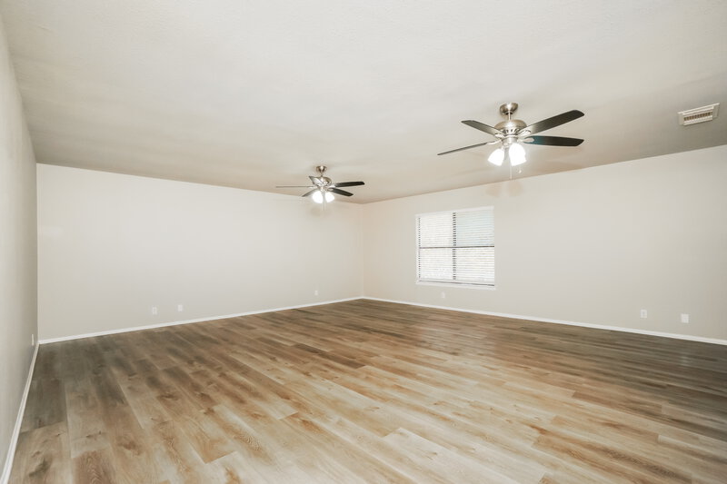 2,180/Mo, 10420 Arbor Blf San Antonio, TX 78240 Main Bedroom View