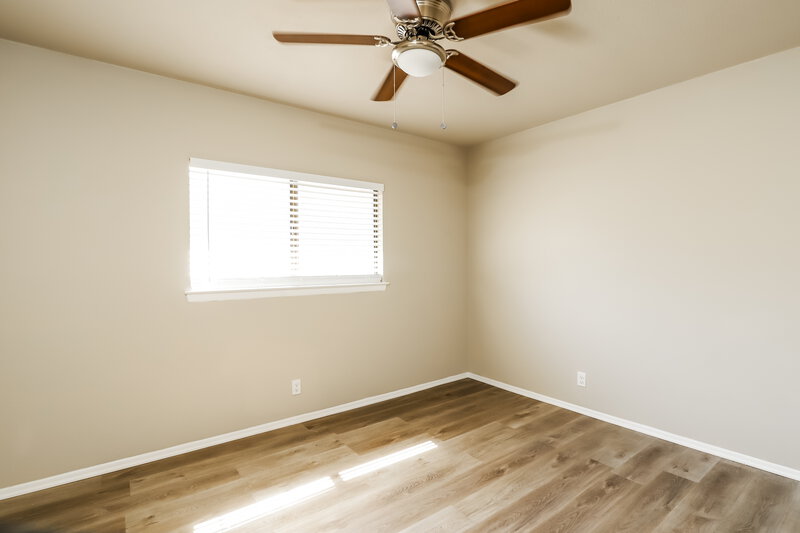 2,315/Mo, 10420 Arbor Blf San Antonio, TX 78240 Bedroom View