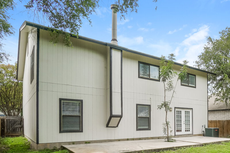 2,180/Mo, 10420 Arbor Blf San Antonio, TX 78240 Rear View