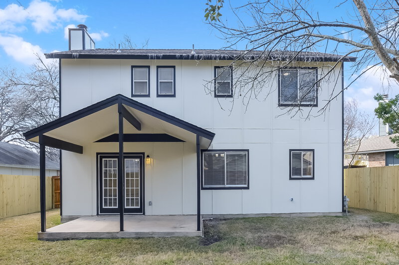 1,945/Mo, 3503 Ridge Knoll St, San Antonio, TX 78247 Rear View