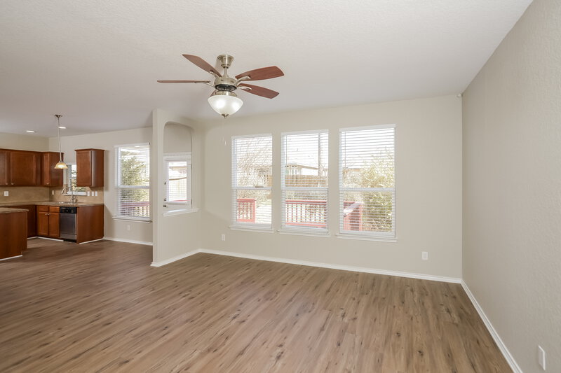 2,115/Mo, 10310 Sun Ml San Antonio, TX 78254 Living Room View