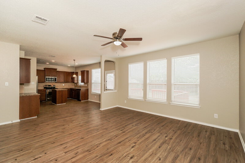 2,045/Mo, 10310 Sun Ml San Antonio, TX 78254 Living Room View