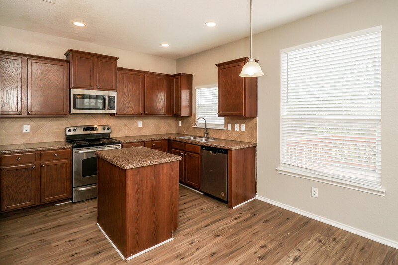 2,045/Mo, 10310 Sun Ml San Antonio, TX 78254 Dining Room View