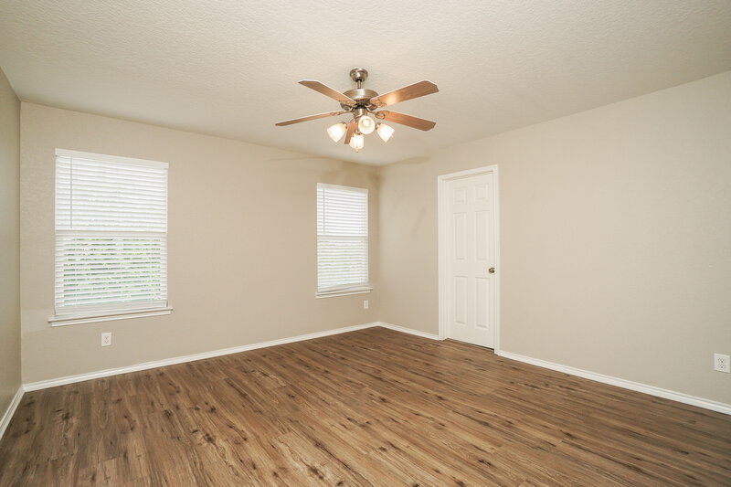 2,045/Mo, 10310 Sun Ml San Antonio, TX 78254 Main Bedroom View 2