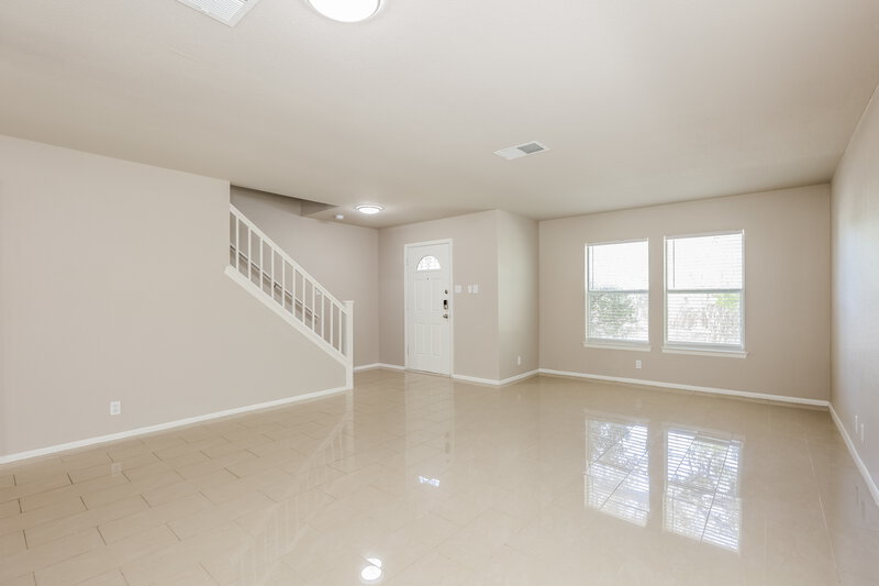 2,475/Mo, 11015 Cedar Park San Antonio, TX 78249 Living Room View