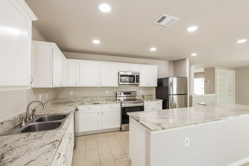 2,475/Mo, 11015 Cedar Park San Antonio, TX 78249 Kitchen View