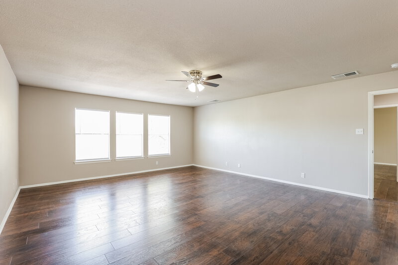 2,475/Mo, 11015 Cedar Park San Antonio, TX 78249 Main Bedroom View