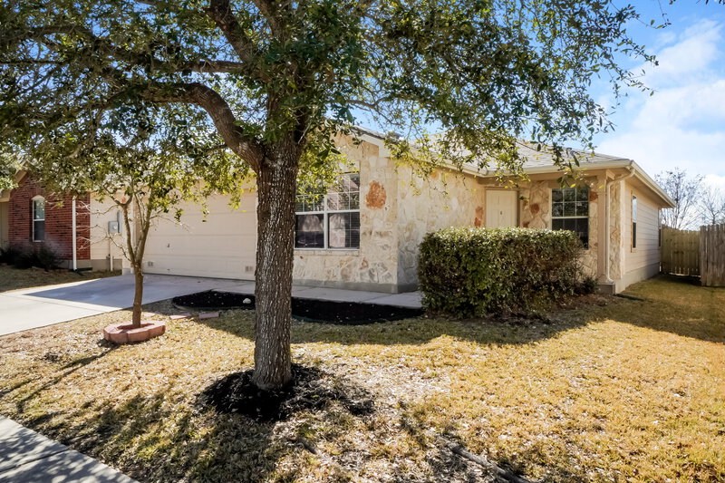 2,010/Mo, 117 Steer Ln Cibolo, TX 78108 Front View