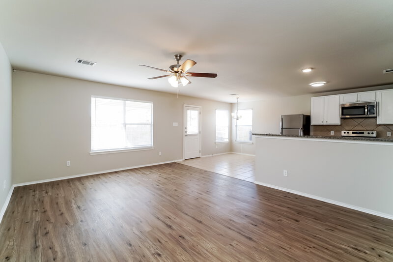 2,010/Mo, 117 Steer Ln Cibolo, TX 78108 Living Room View