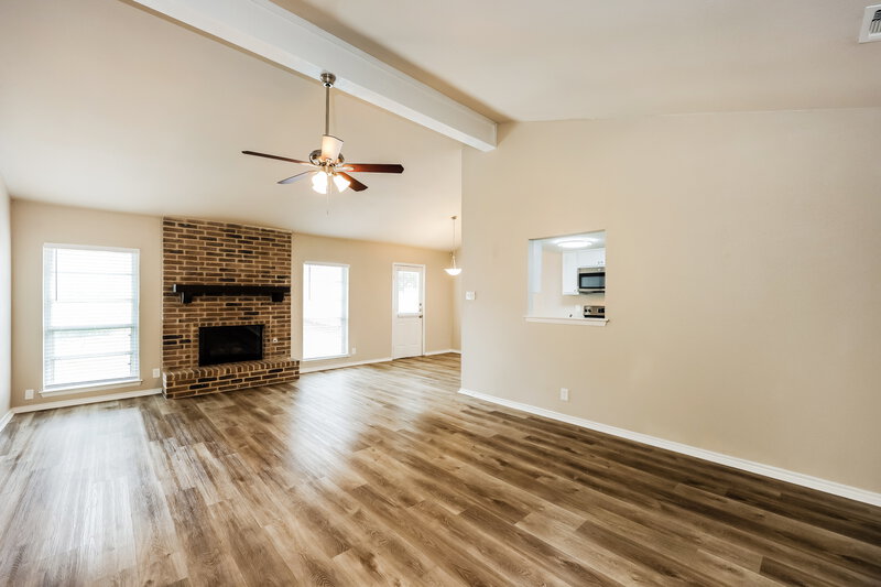 1,810/Mo, 4614 Wetz Dr San Antonio, TX 78217 Living Room View
