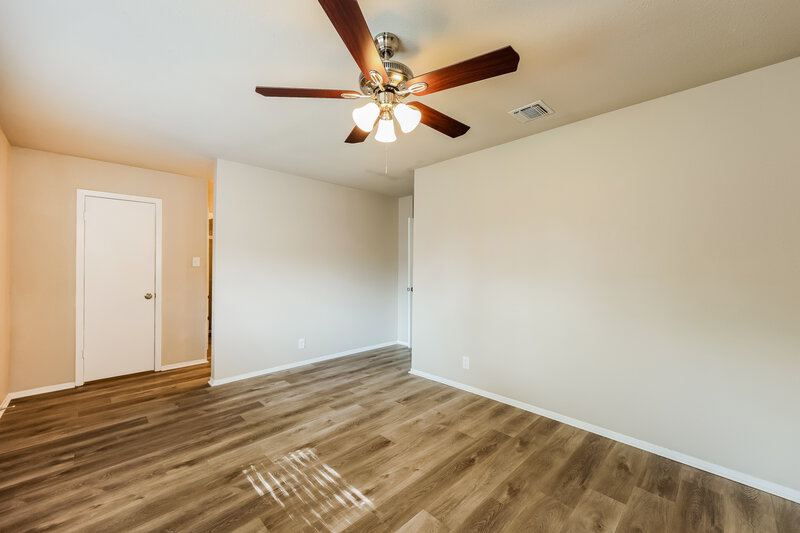 1,810/Mo, 4614 Wetz Dr San Antonio, TX 78217 Main Bedroom View 2