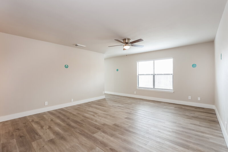 1,665/Mo, 8042 Swindow Cir Converse, TX 78109 Living Room View