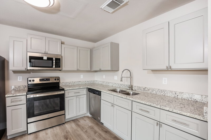 1,665/Mo, 8042 Swindow Cir Converse, TX 78109 Kitchen View