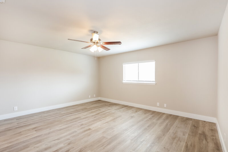 1,665/Mo, 8042 Swindow Cir Converse, TX 78109 Main Bedroom View 2
