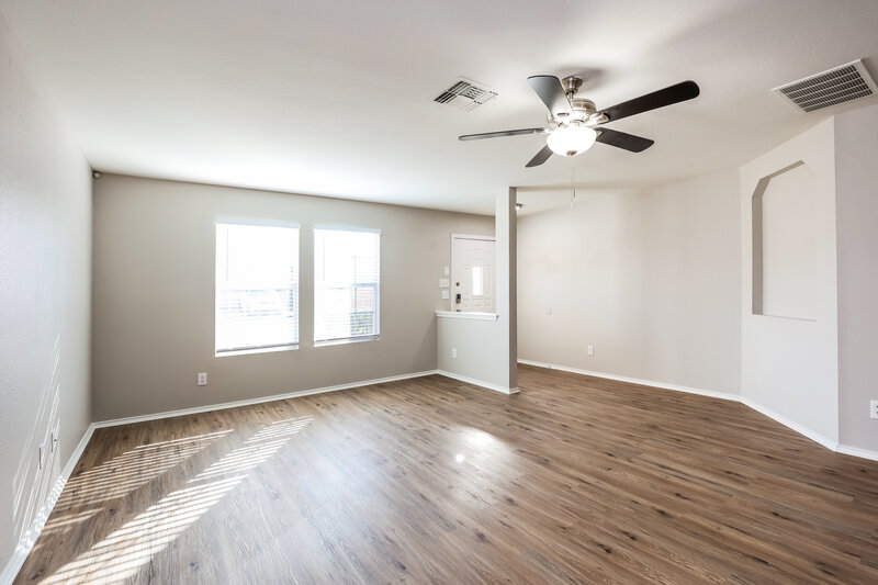 2,335/Mo, 1619 Spice Spg San Antonio, TX 78260 Misc View 3