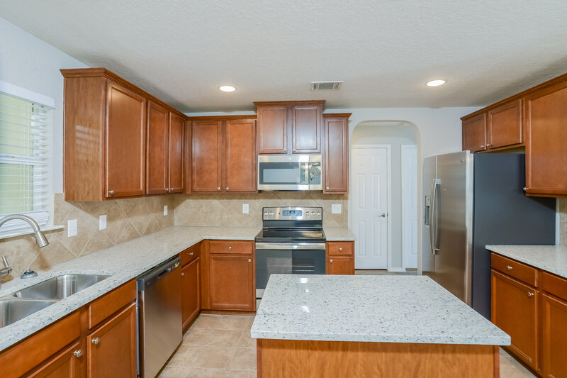 1,590/Mo, 12123 Patton Point San Antonio, TX 78254 Kitchen View 2