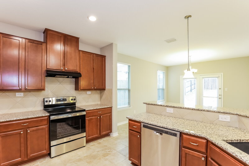 1,805/Mo, 6447 Wind Cyn San Antonio, TX 78239 Kitchen View 3