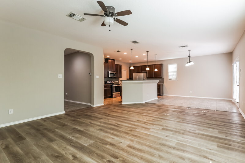 0/Mo, 6839 Loma Blanca San Antonio, TX 78233 Living Room View 2