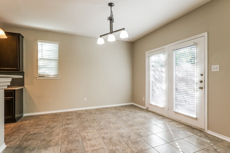 0/Mo, 6839 Loma Blanca San Antonio, TX 78233 Dining Room View