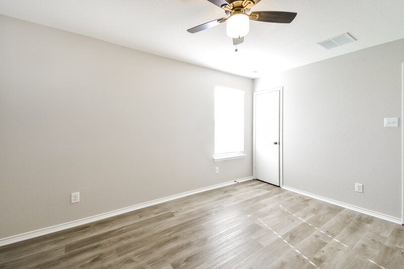 2,265/Mo, 6839 Loma Blanca San Antonio, TX 78233 Bedroom View