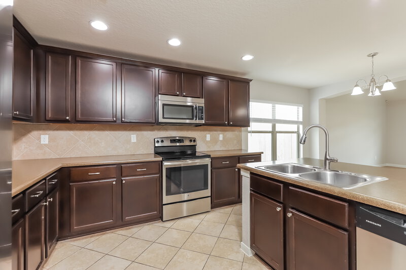 2,840/Mo, 10123 Bonavantura San Antonio, TX 78245 Kitchen View