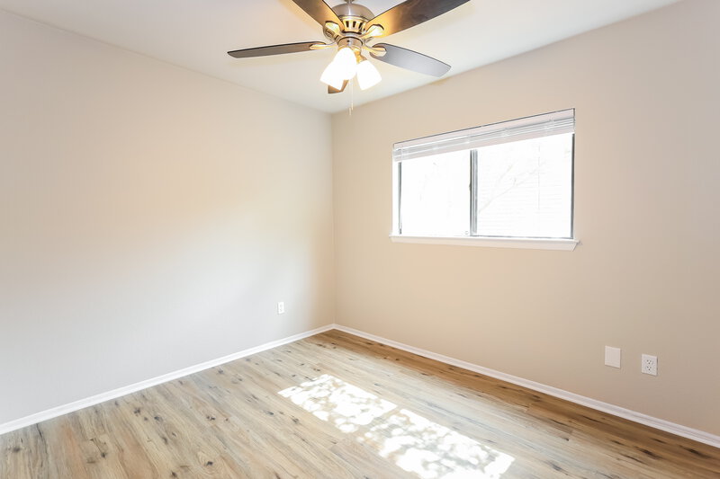 1,745/Mo, 9106 Valley Rdg San Antonio, TX 78250 Main Bedroom View