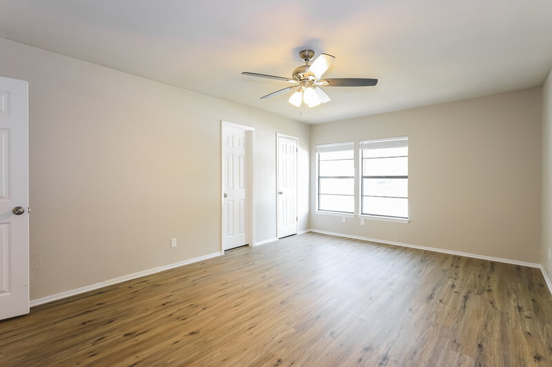 1,745/Mo, 9106 Valley Rdg San Antonio, TX 78250 Main Bedroom View 2