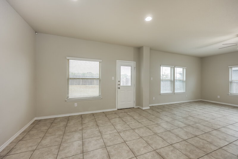 2,135/Mo, 501 Hunters Rnch E San Antonio, TX 78253 Dining Room View