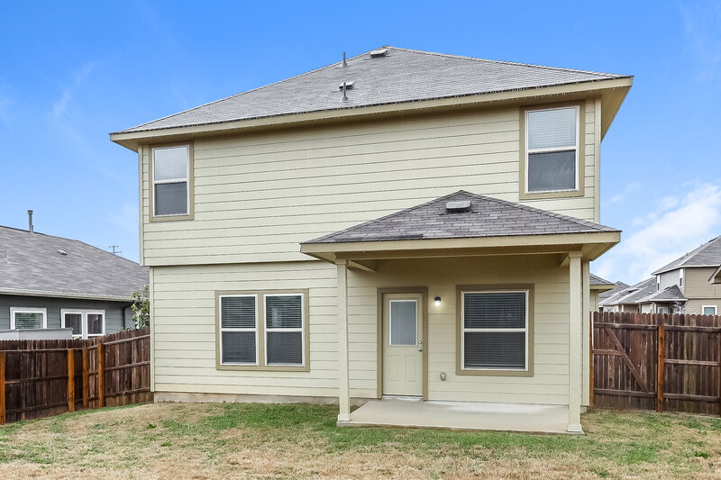 2,135/Mo, 501 Hunters Rnch E San Antonio, TX 78253 Rear View