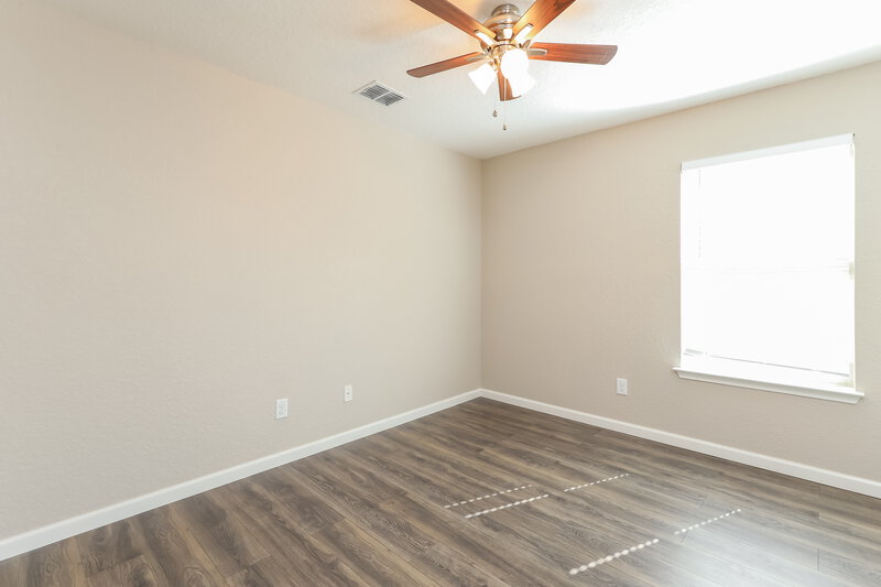 1,945/Mo, 8450 Pale Horse Ln San Antonio, TX 78254 Bedroom View 2