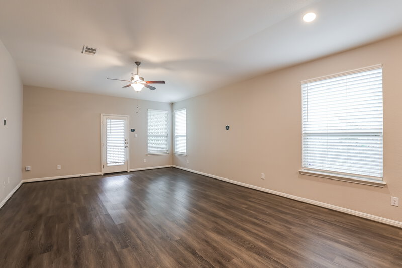 1,860/Mo, 13338 Badlands Bnd Saint Hedwig, TX 78152 Living Room View 2