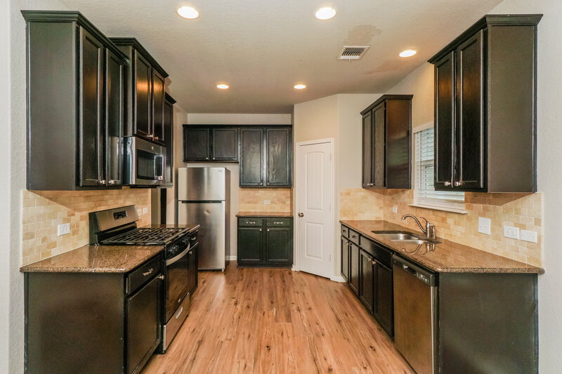 1,970/Mo, 252 Oak Creek Way New Braunfels, TX 78130 Kitchen View