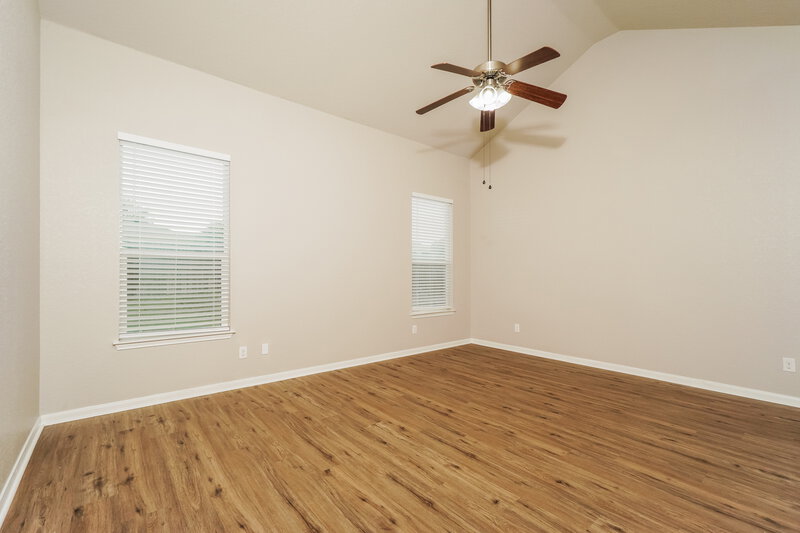 1,970/Mo, 252 Oak Creek Way New Braunfels, TX 78130 Main Bedroom View