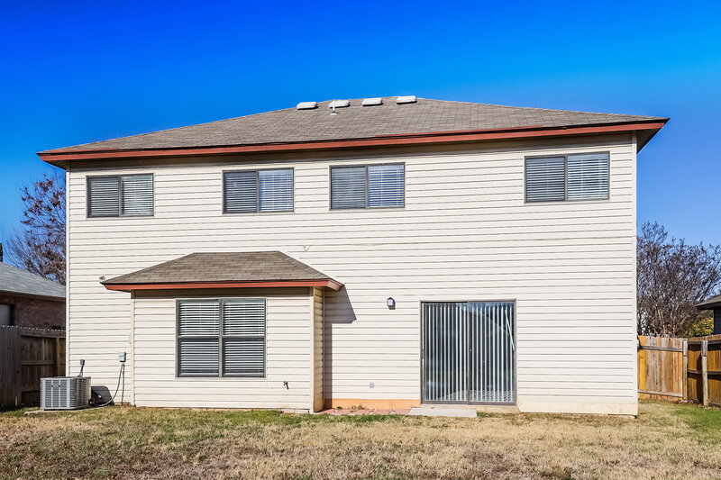 1,815/Mo, 5207 Colton Crk San Antonio, TX 78251 Rear View