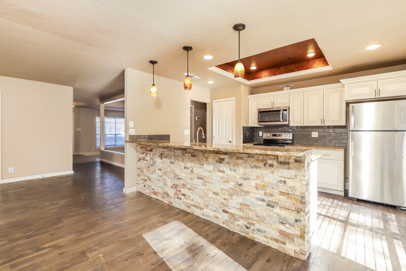 2,280/Mo, 6138 Bloomwood St San Antonio, TX 78249 Kitchen View
