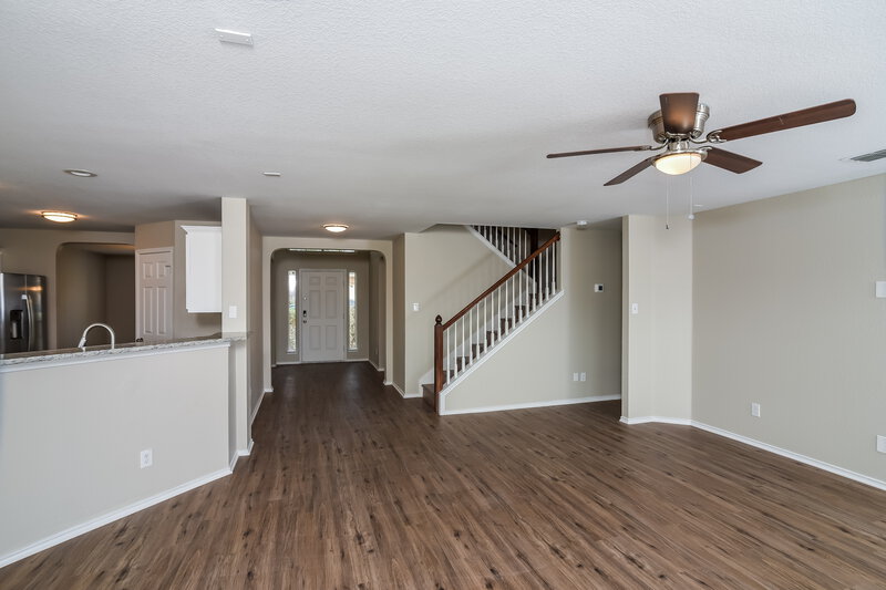 2,270/Mo, 10114 Shetland Gate San Antonio, TX 78254 Living Room View 2