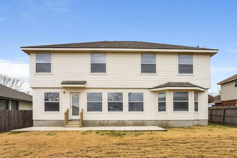 2,270/Mo, 10114 Shetland Gate San Antonio, TX 78254 Rear View