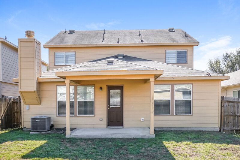 1,920/Mo, 27218 Lasso Bnd San Antonio, TX 78260 Rear View