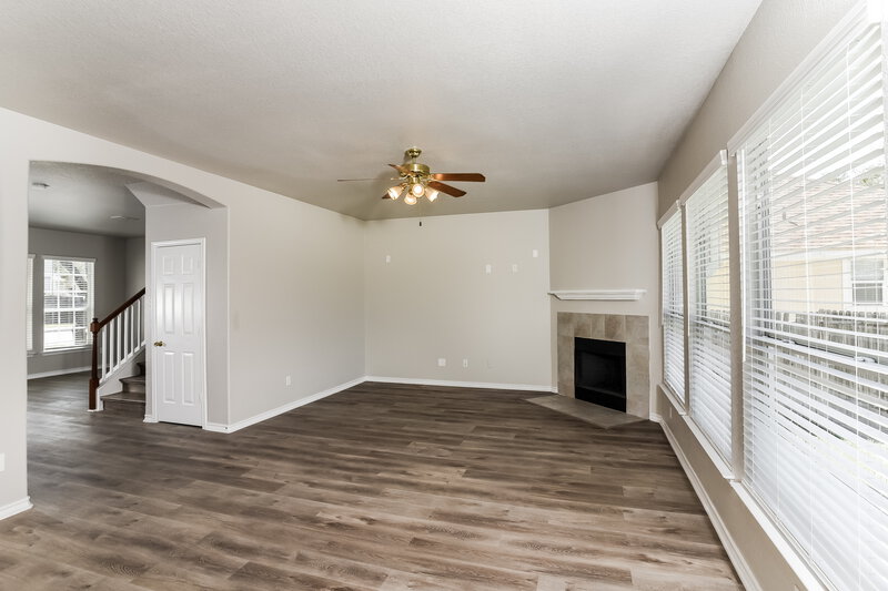 2,615/Mo, 111 Eagle Vail San Antonio, TX 78258 Living Room View