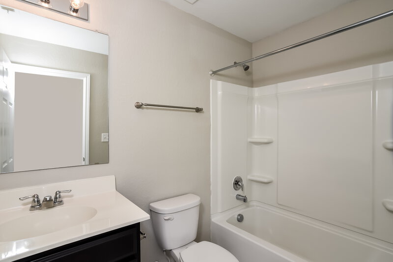 2,020/Mo, 10730 Castello Cyn San Antonio, TX 78254 Bathroom View 2