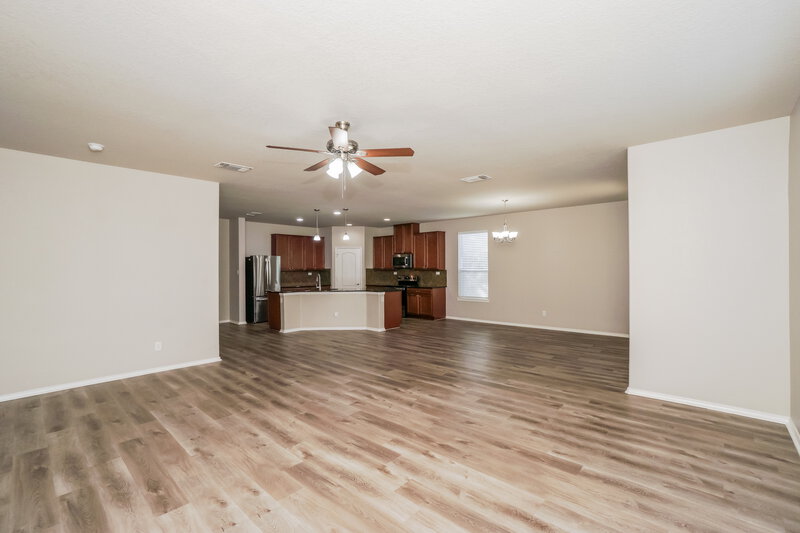 2,400/Mo, 20107 Silver Strm San Antonio, TX 78259 Living Room View 2