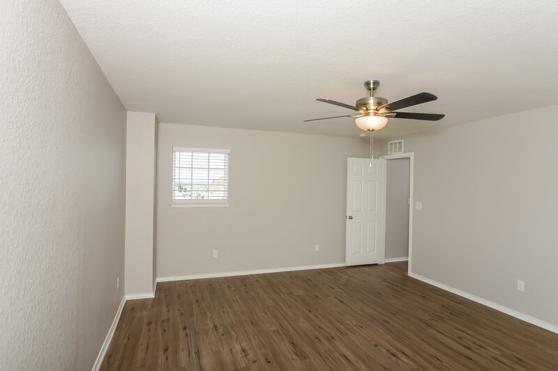 2,870/Mo, 27402 Emilie Cyn San Antonio, TX 78260 Main Bedroom View 2