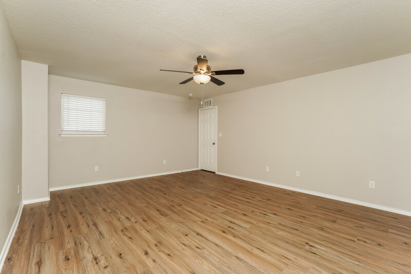 2,495/Mo, 27402 Emilie Cyn San Antonio, TX 78260 Main Bedroom View 2