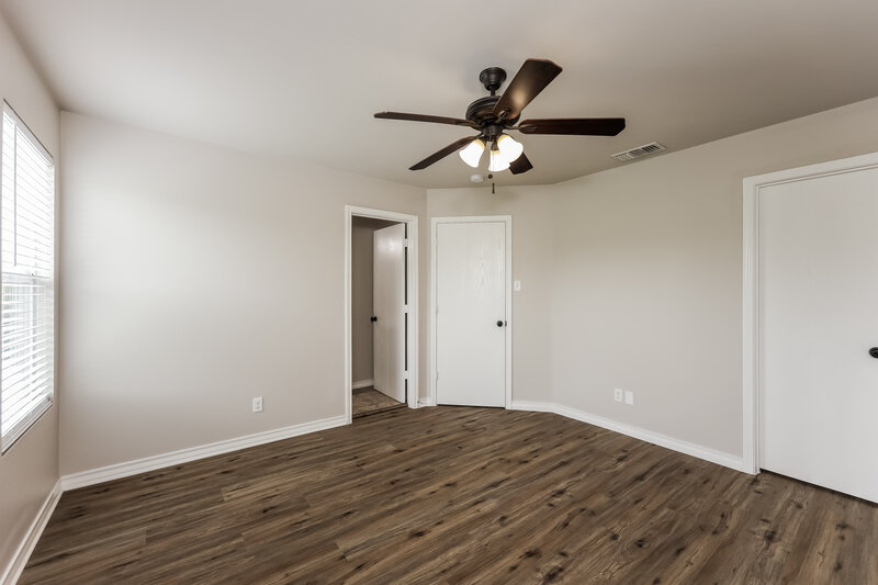 1,680/Mo, 6307 Aspen Hl San Antonio, TX 78238 Main Bedroom View 2