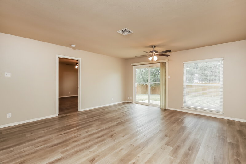 1,640/Mo, 10614 Cherry Laurel San Antonio, TX 78245 Dining Room View